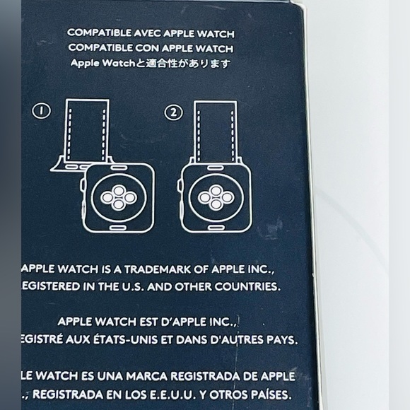 SOLD new in-box Coach Apple watch white Tea Rose flower Silicon strap 38mmx 40m - Picture 5 of 7